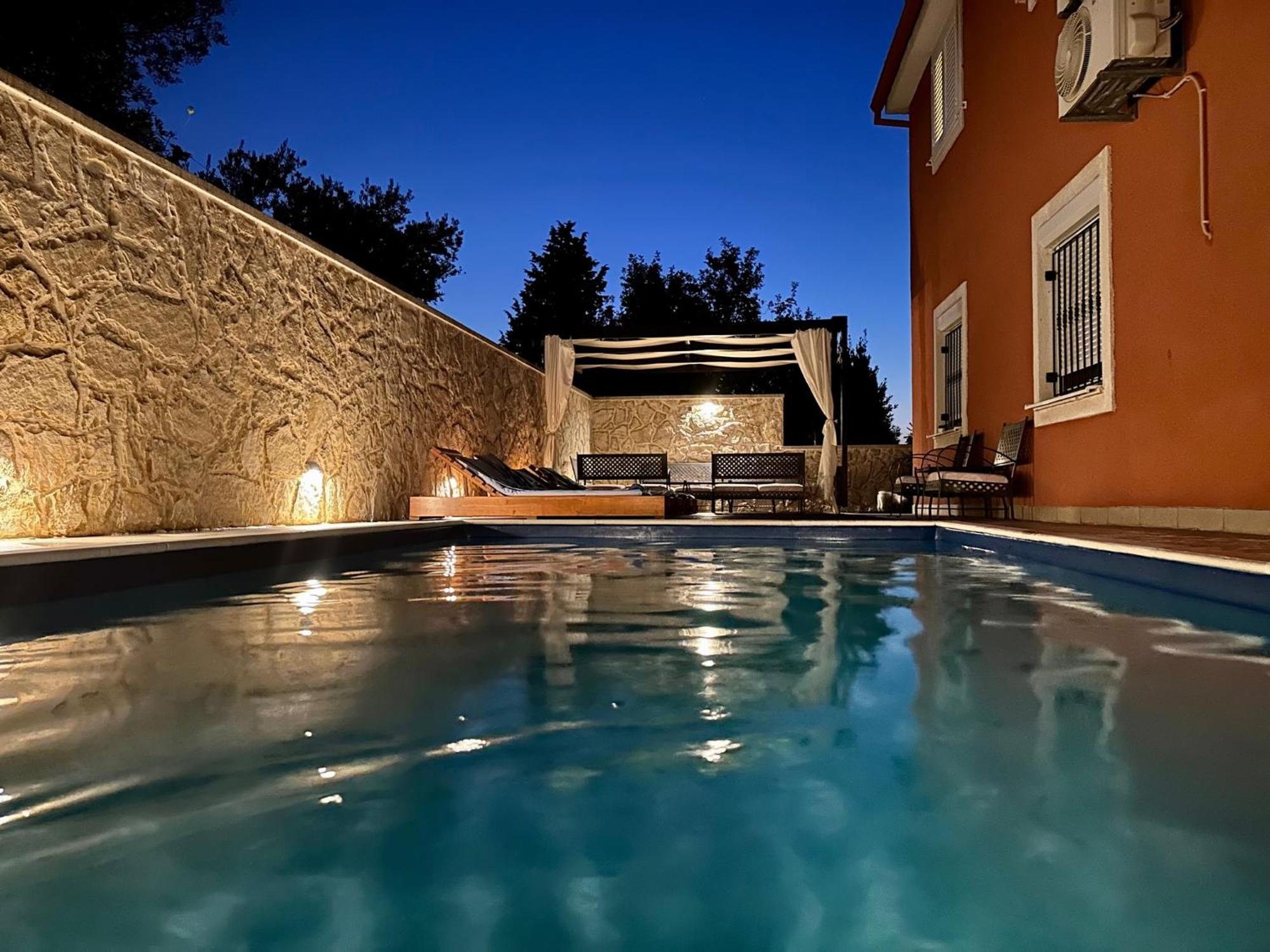 Duplex Apartment With Private Swimming Pool Preko Exterior foto
