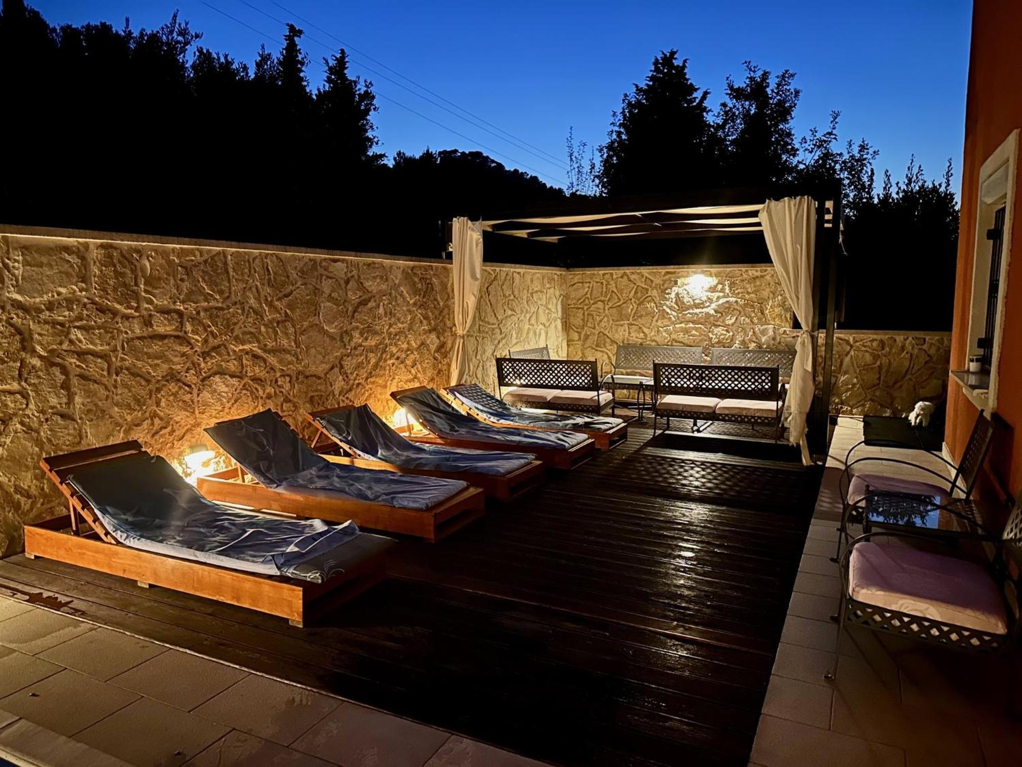 Duplex Apartment With Private Swimming Pool Preko Exterior foto