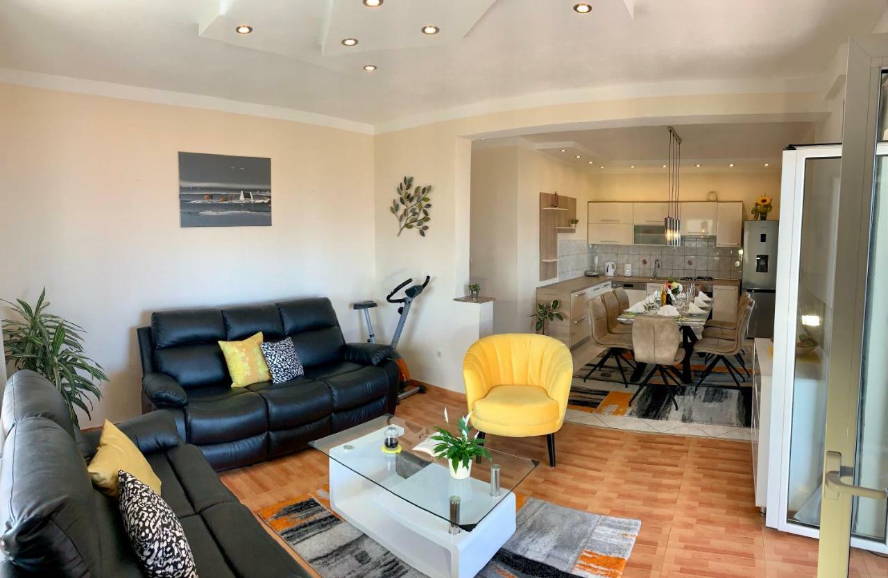 Duplex Apartment With Private Swimming Pool Preko Exterior foto